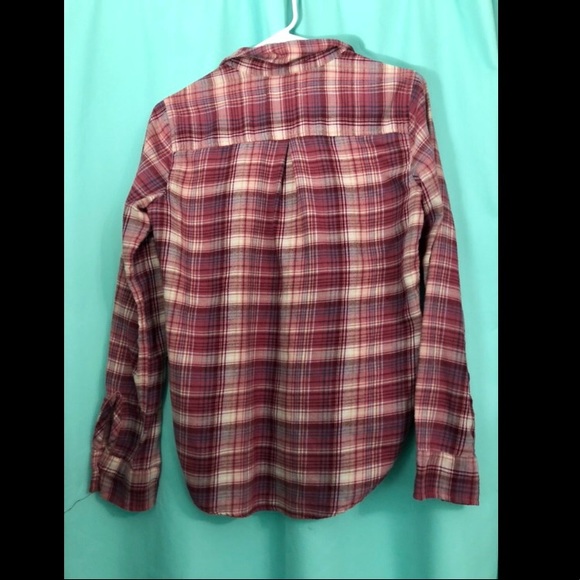 Women’s XS Plaid Flanel Shirt - Picture 2 of 3